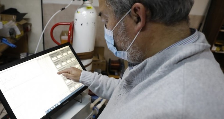 6 servicios de salud del país ya cuentan con ventiladores mecánicos hechos en la UC