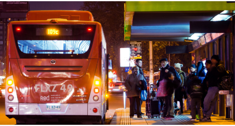 ESTUDIO UC: ES POSIBLE IMPLEMENTAR BUSES DE HIDRÓGENO EN RECORRIDOS DE SANTIAGO.